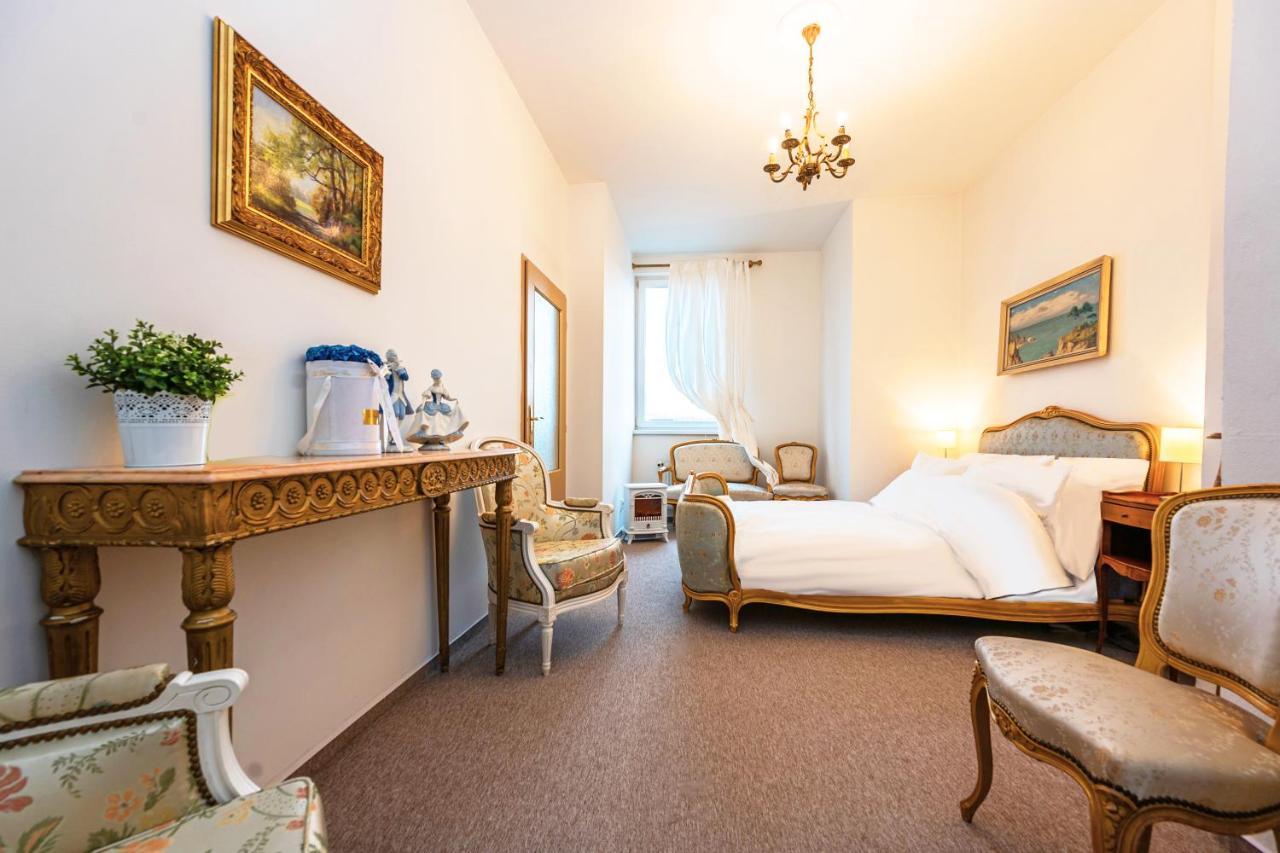 Апартаменты Bank Invest Apartmens - Old Town Прага Экстерьер фото