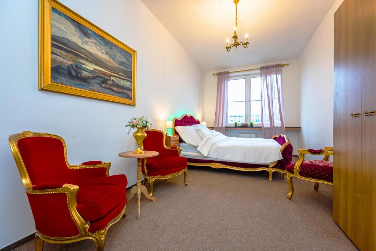 Апартаменты Bank Invest Apartmens - Old Town Прага Экстерьер фото