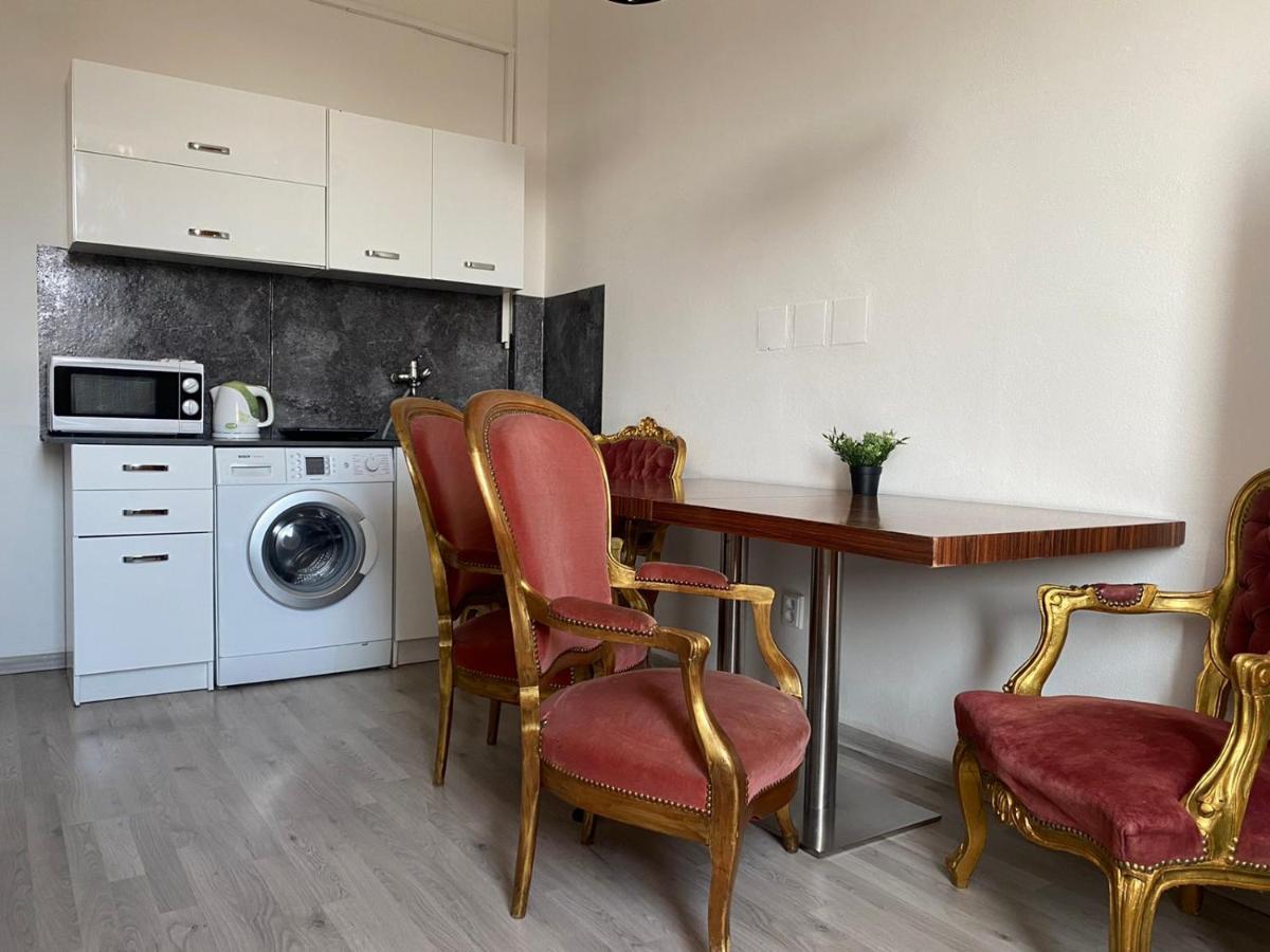 Апартаменты Bank Invest Apartmens - Old Town Прага Экстерьер фото