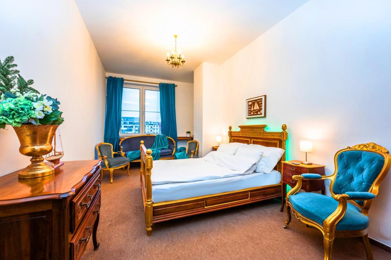 Апартаменты Bank Invest Apartmens - Old Town Прага Экстерьер фото