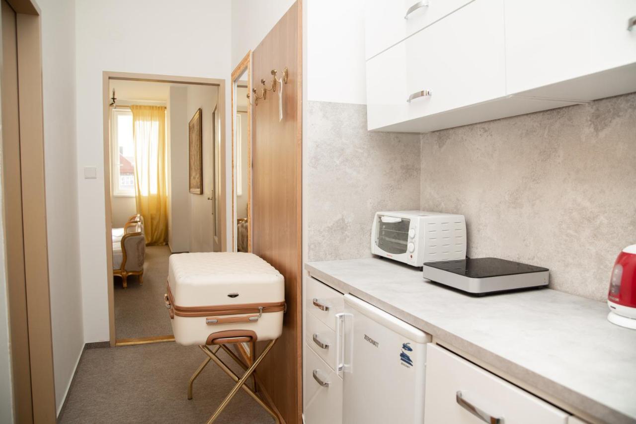 Апартаменты Bank Invest Apartmens - Old Town Прага Экстерьер фото